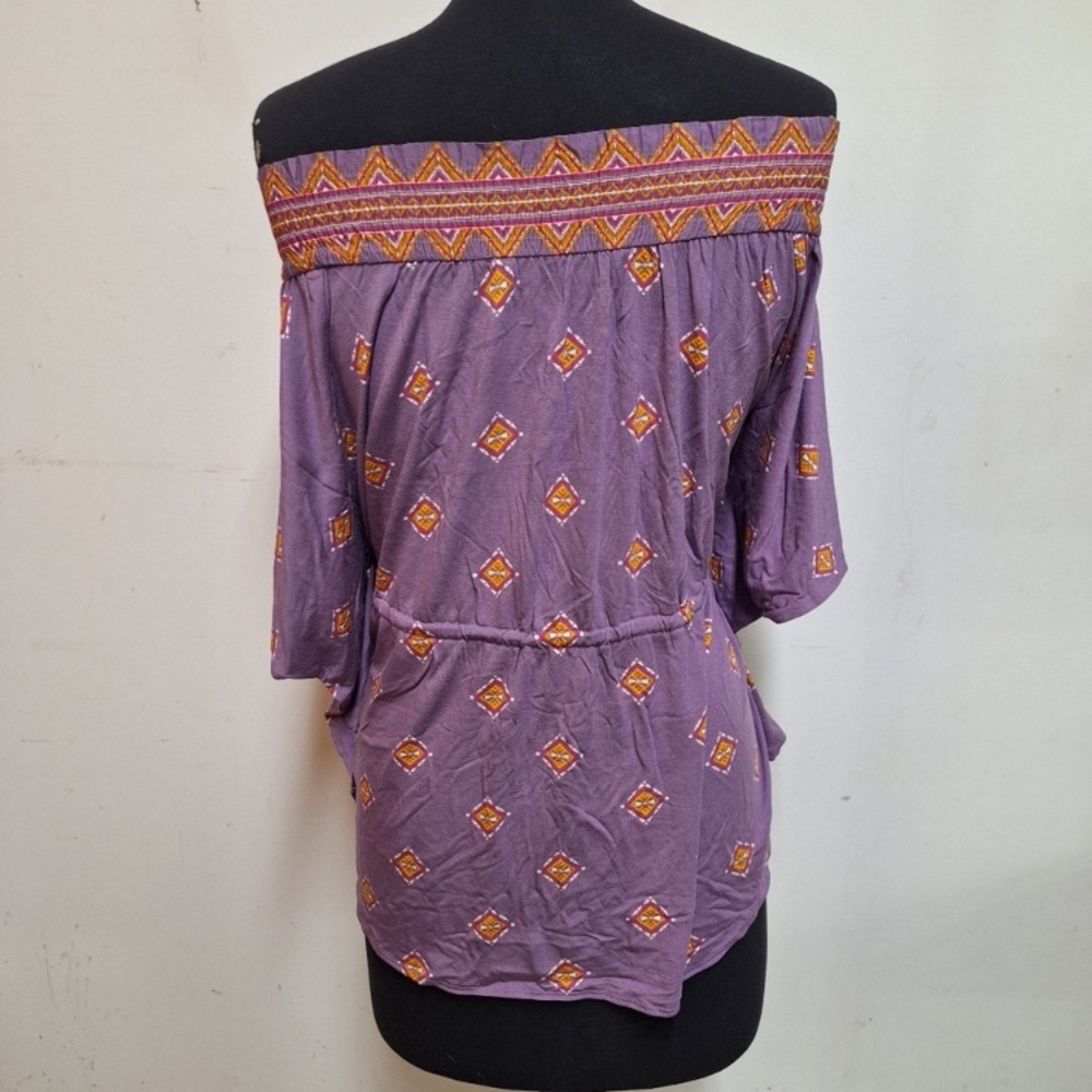 Colleen Lopez NWOT OTS Off-The-Shoulder-Smocked Neck Printed Peplum Top - Picture 5 of 8